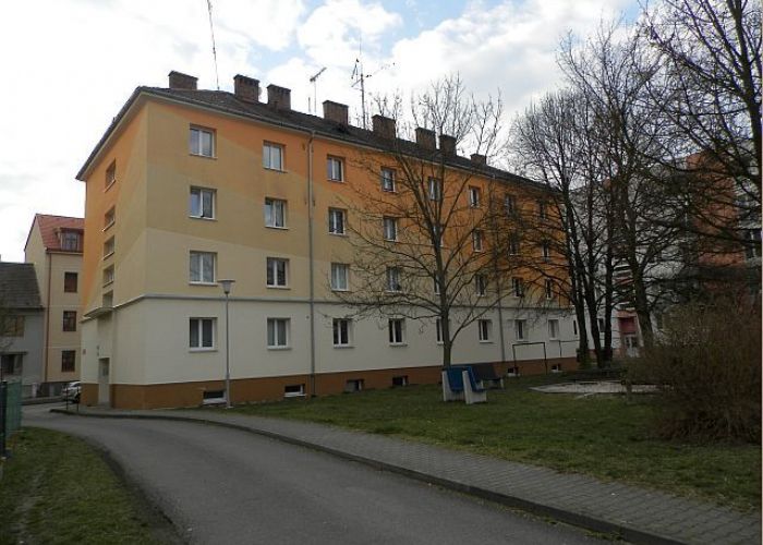Krátkodobý pronájem cihlového bytu 1+1 v Plzni na Slovanech