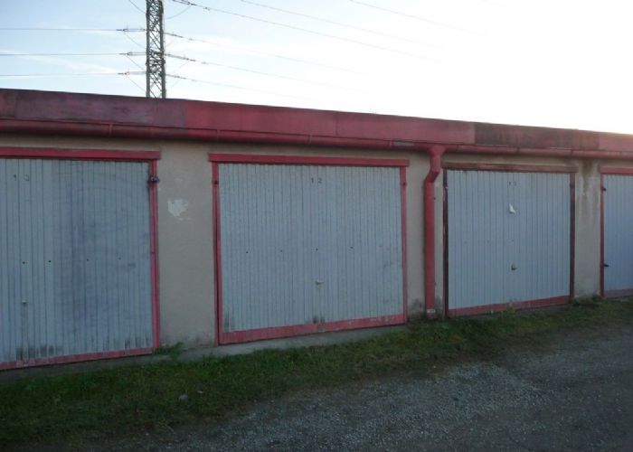 Prodám garáž v Plzni na Borech