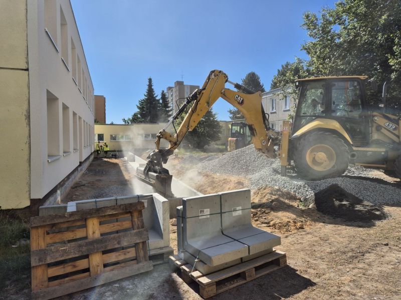 Jednička investuje do oprav ve školkách přes třicet milionů