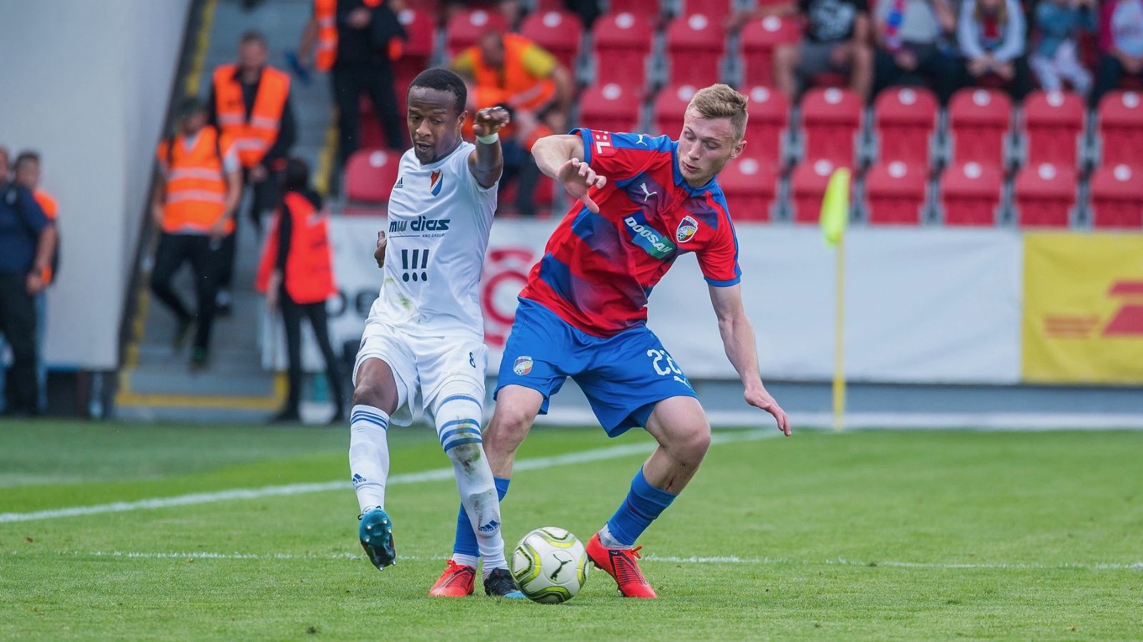 Jakub Brabec přestoupí do Viktorie, klub uplatnil opci