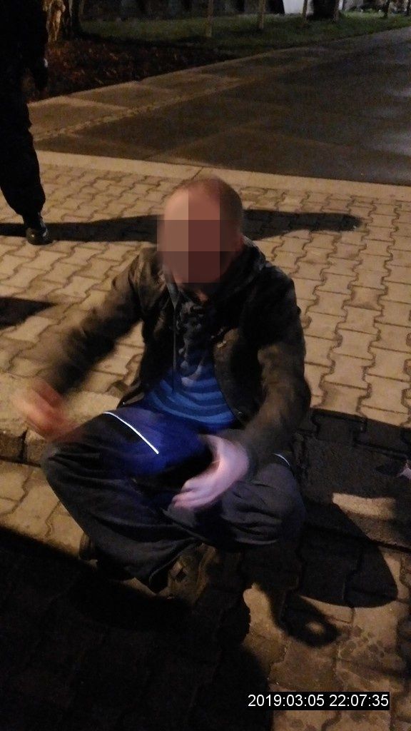 obrázek: Vyhodili ho z ubytovny v Plzni, chtěl se do ní vrátit