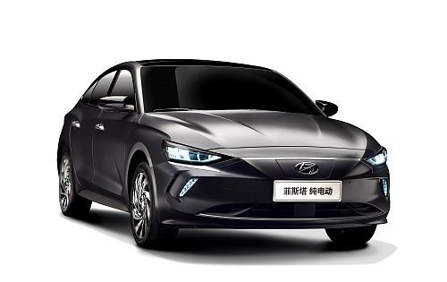 obrázek: Hyundai představil na autosalonu v Kantonu sedan Lafesta EV