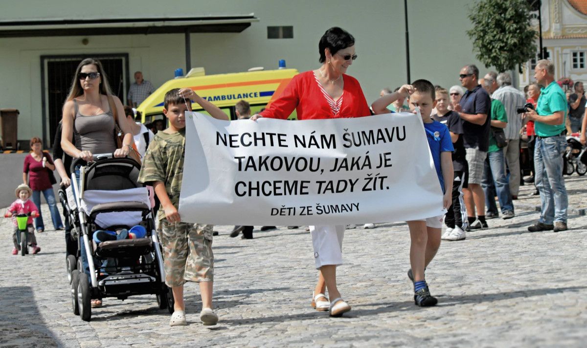 Kašperské Hory se bouří - místní bojují proti zlatému dolu