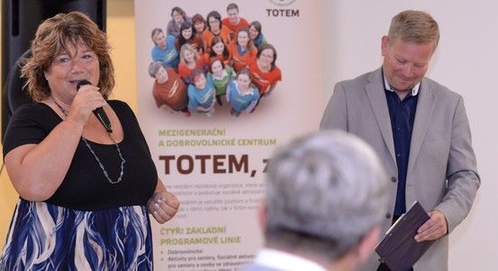 Plzeňské centrum Totem zahájilo sezónu kytarami a narcisy
