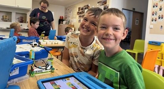 Plzeň láká děti na letní robotické dobrodružství