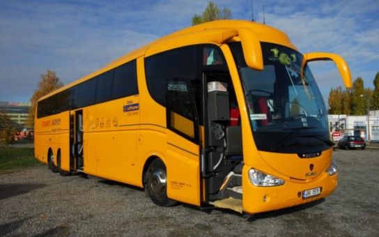 Student Agency mění flotilu autobusů na lince Plzeň – Praha