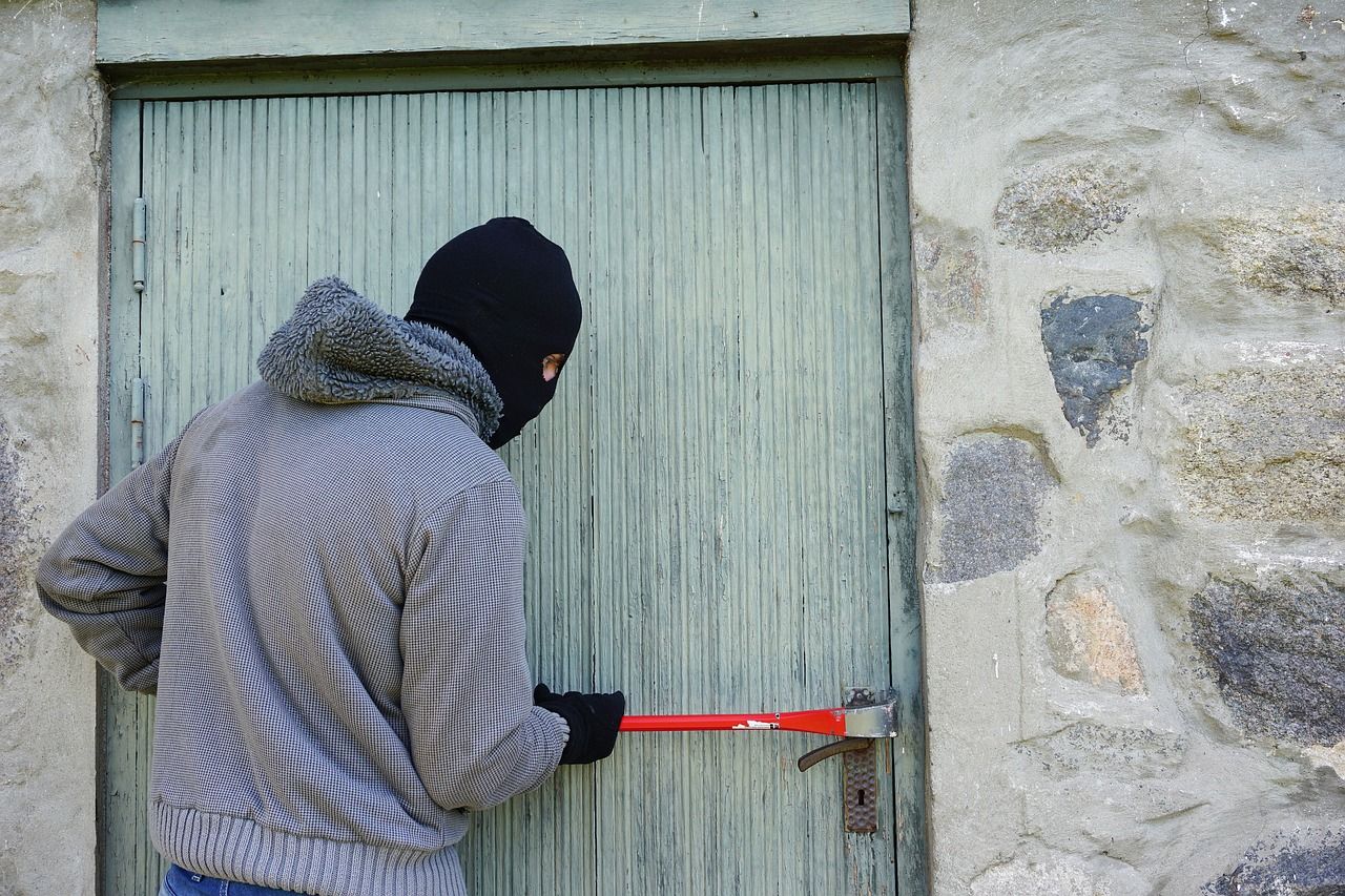 Mladiství zloději z Horažďovicka odsouzeni k prospěšným pracím