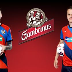 Ondra Vaněk a Honza Kopic načepují fanouškům Gambrinus