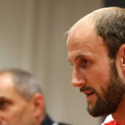 Věřím, že to bude hezký zápas a naše fanoušky konečně potěšíme výhrou, říká Roman Hubník