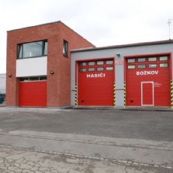 Božkovští dobrovolní hasiči získali moderní přístavbu