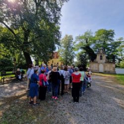 Slovanské procházky vedly na Mikulášský hřbitov
