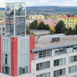Upozornění na drobné stavební práce v hale slovanské radnice