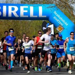 Půlmaraton Plzeňského kraje se blíží, přináší také dopravní omezení pro řidiče i MHD