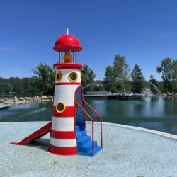 Trojka poptává údržbu jezírka ve Škodalandu