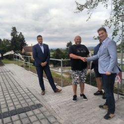 V předních Skvrňanech vznikla nová parkovací místa