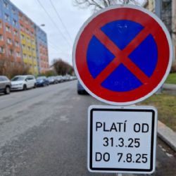 Na Dlouhých se v úseku před 22. ZŠ od 31. března uzavře silnice
