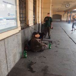 Asociální osoby budily veřejné pohoršení
