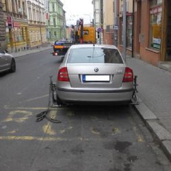 Parkujete na zastávce MHD? Riskujete, že vám bude vozidlo odtaženo!
