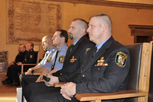 Foto: Plzeň ocenila mimořádné činy, mezi oceněnými byli také strážníci
