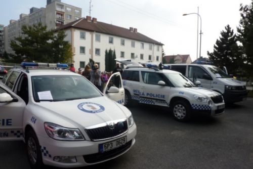 Foto: Strážníci zadrželi osobu hledanou PČR
