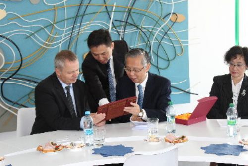Foto: Čínská univerzita chce rozšířit výměnné pobyty i v Plzni propagovat svoji tradiční medicínu