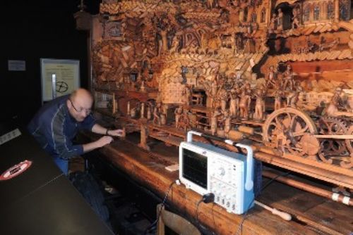 Foto: Odborníci zrestaurovali unikátní Třebechovický betlém