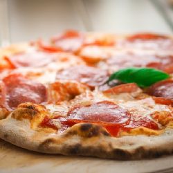 Nejlepší pizza je z kamenné pece