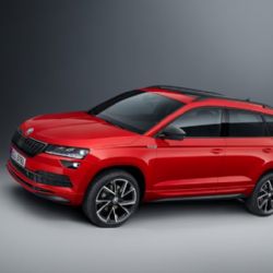 ŠKODA představí na autosalonu v Paříži v říjnu 2018 novou variantu kompaktního SUV KAROQ se sportovním naladěním designu a jízdní dynamiky