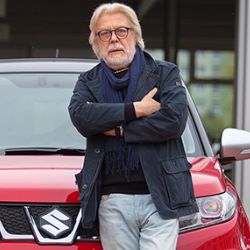 Známý herec Jan Kanyza jezdí se svou manželkou vozem Suzuki Vitara