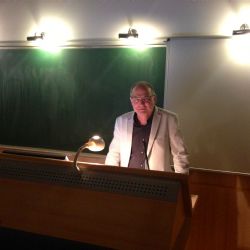 10.1.2017: CHAT s prof. MUDr. Petrem Pazdiorou, CSc. na téma očkování dětí