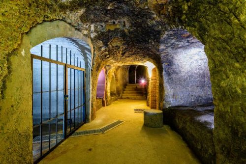 Foto: Adventní tip na zážitek: prohlídky historického podzemí za svitu baterek 