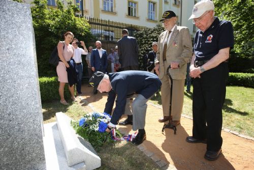 Foto: Američtí veteráni mají svůj památník v Horníčkově zahradě