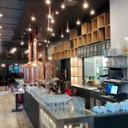 BEER FACTORY je oblíbená plzeňská restaurace a pivovar pod jednou střechou