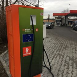 Benzina rozšiřuje nabídku o elektrickou energii. Nově i v Plzni