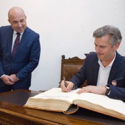 Blahopřání a díky si vyslechl držitel prestižní Ceny Thálie Lumír Olšovský 