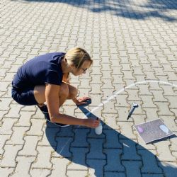 Centrální obvod připravil s pomocí dětí skákací panáky