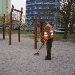 Centrální plzeňský obvod přijme hledače kovů