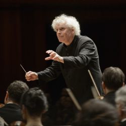 Červnová Beseda: Lenka Nová, Langmajer s Gondíkovou i Simon Rattle v kině