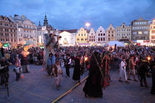 Foto: Červnová Plzeň: Open-air festivaly humoru, tance, folkloru, metalu i triatlonu