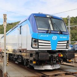 České dráhy převzaly poslední z 50 Vectronů. Jezdí i v kraji