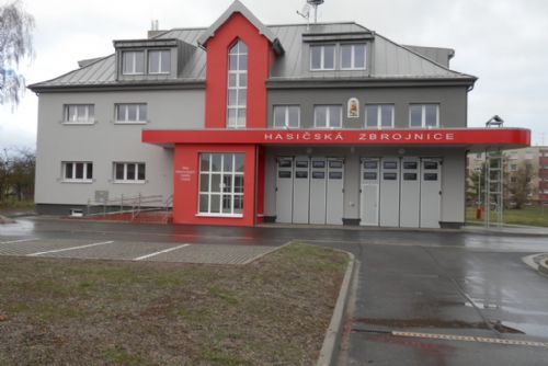 Foto: Chrást má novou hasičskou zbrojnici