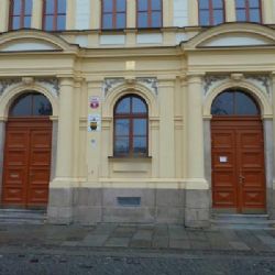 Církevní gymnázium dovybavilo učebny a je bezbariérové