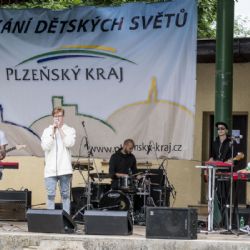 Děti se v sobotu v Plasích bavily pod cirkusovým šapitó