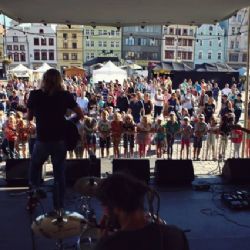 Divadlo, muzika, jídlo... Živá ulice 2017 rozezní od pátku na deset dní centrum Plzně
