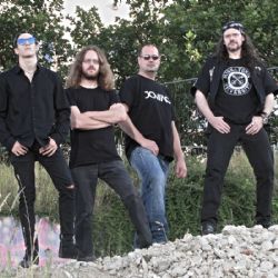 Divadlo pod lampou se chystá na koncert tvrdé a temné hudby