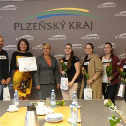 Dívčí kapela Railtale vybrala podporu pro mobilní hospic 