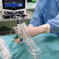 Domažlická ambulance chronické bolesti pořídila přístroj k efektivnější léčbě 