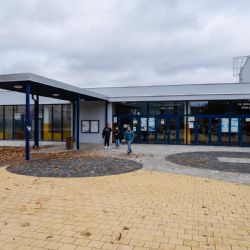 Doubravecká 14. ZŠ získala nový kabát, žákům se bude lépe dýchat 