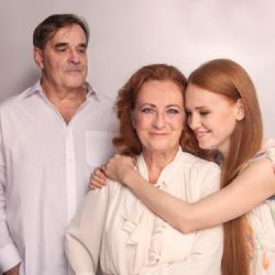 Dubnová Beseda: Lenka Nová, Nezmaři i Cena za něžnost se Simonou Stašovou