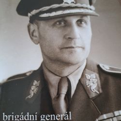 Dýšina a Červený Hrádek si připomínají 50 let od úmrtí generála Ereta
